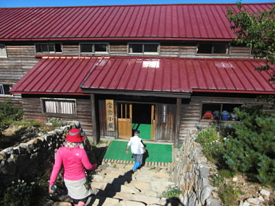 Jonen-goya mountain hut