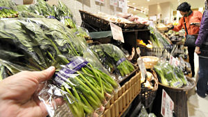 Japan eases restrictions on milk, spinach