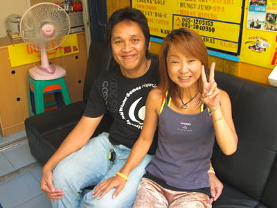 Oot & Akiyo, Patong motorcycle rental shop owners