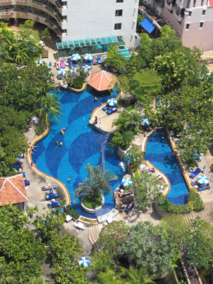 Swimming pool @ the Royal Paradise Hotel Phuket