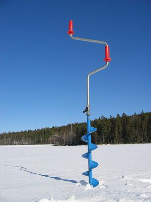 A hand ice auger