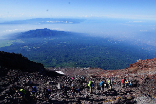 Starting my descent down the Fujinomiya Trail - Aug. 5, 2015