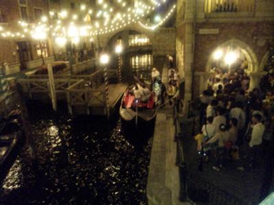 Venetian gondola rides at Tokyo DisneySea