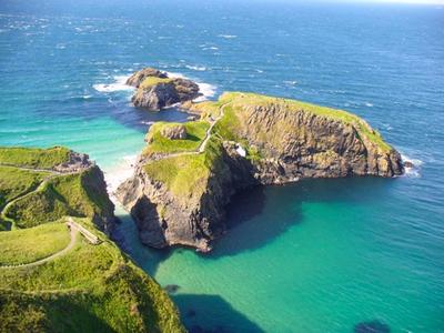 The Carrick-a-Rede Rope Bridge 